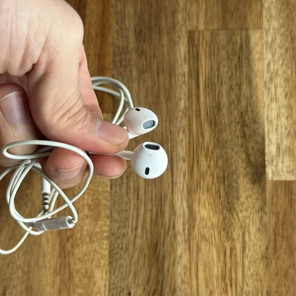 OEM Apple Earbuds Genuine 3.5mm Plug Earphones Wired EarPods iPhone iPod iPad